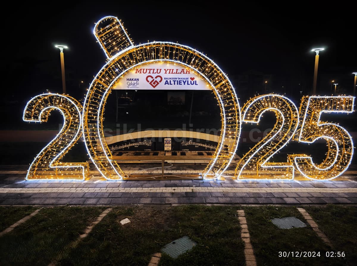 2025 Yılbaşı Motif Obje