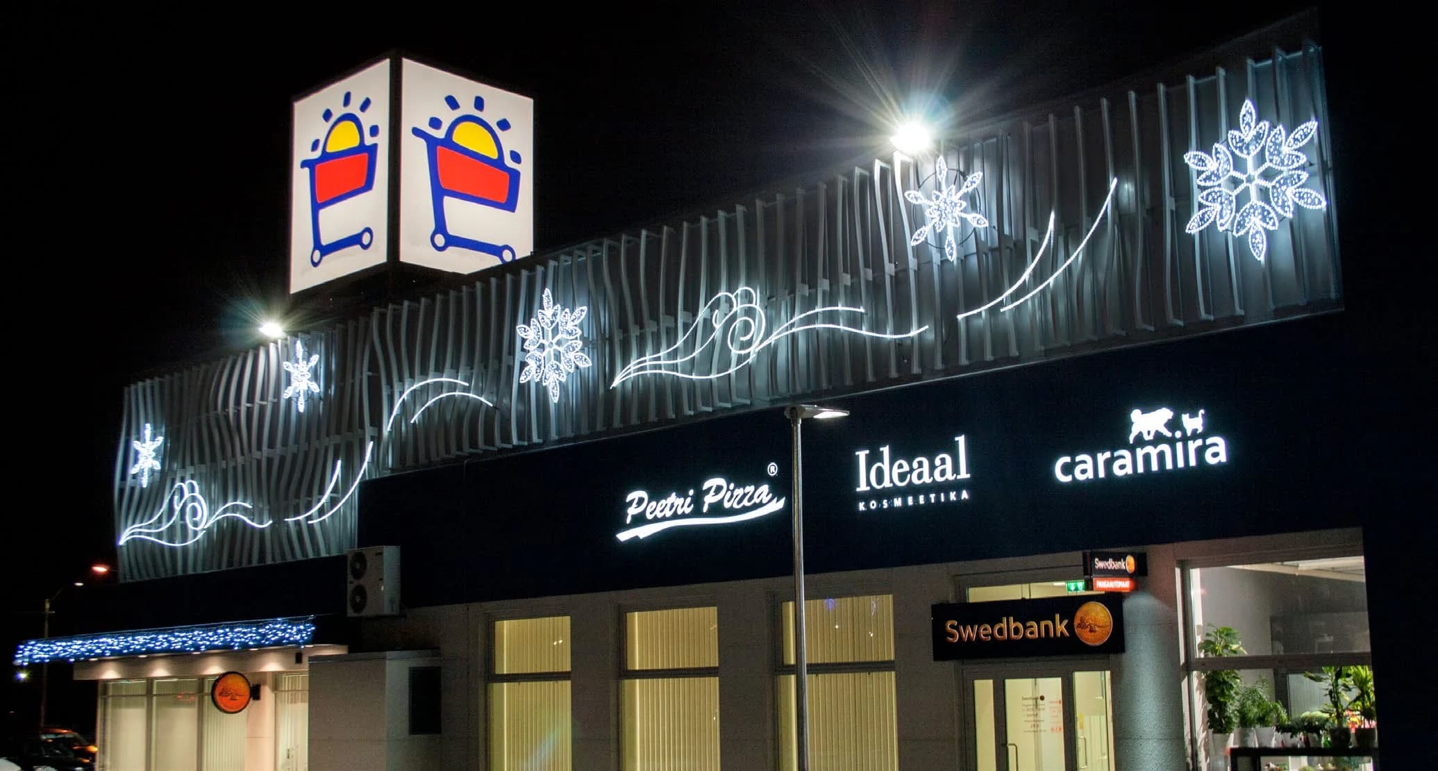 Işıklı Kar Tanesi Asteria 134/94 - dış mekan LED ışık süsleme uygulaması