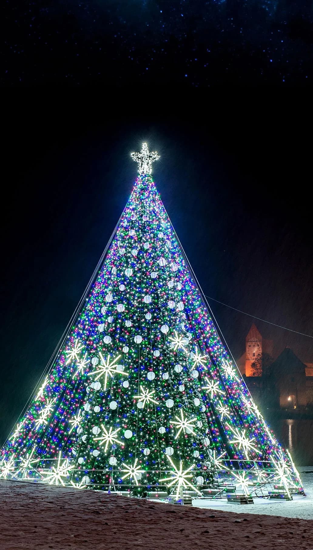Işıklı Kar Tanesi ve Işın Yıldızı Süsü Beam 60 / Gabriel 60 / Mini 70 / Snowflake 60 - dış mekan LED ışık süsleme uygulaması