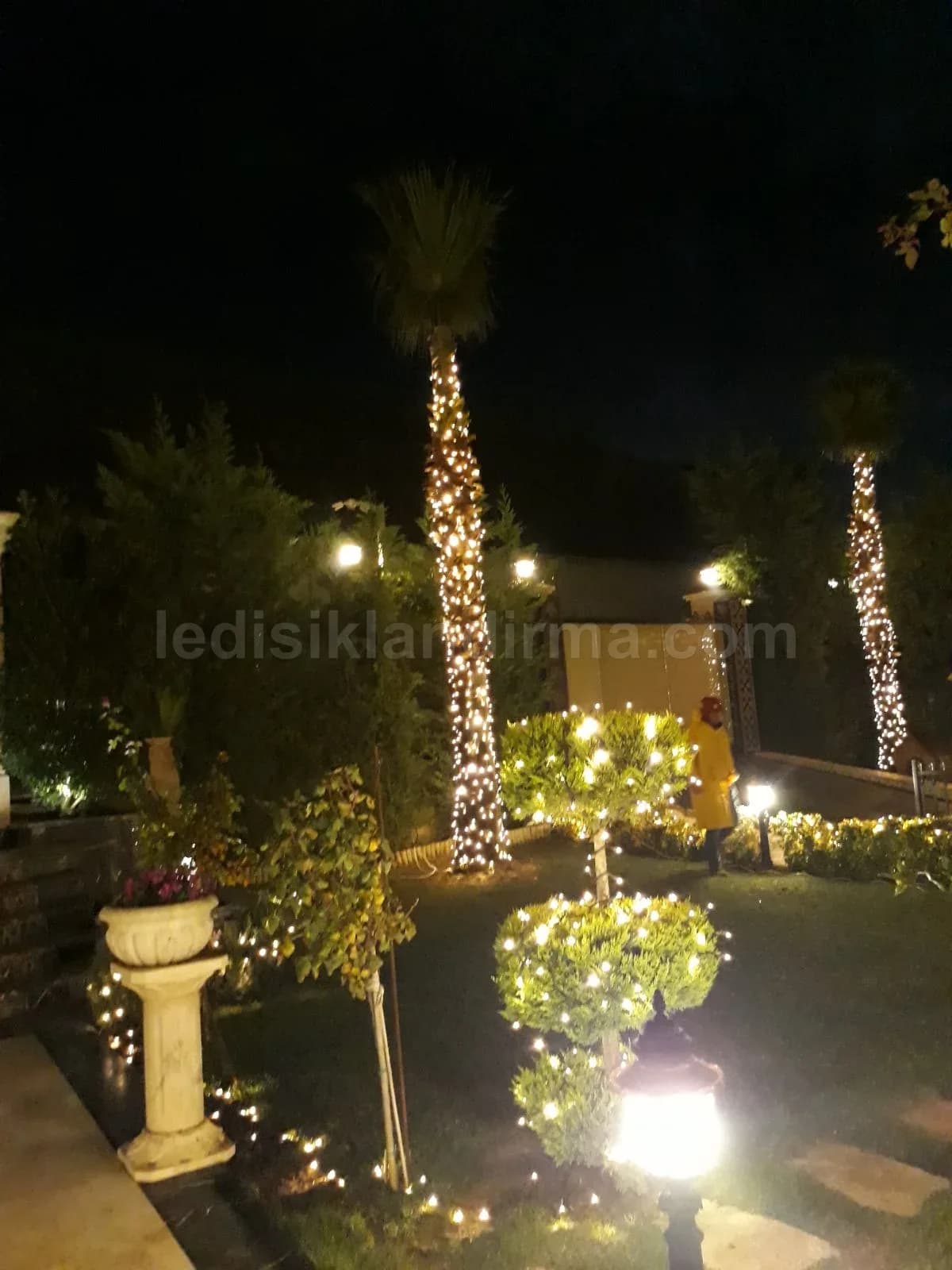 Villa Yılbaşı Garland Dekorasyon