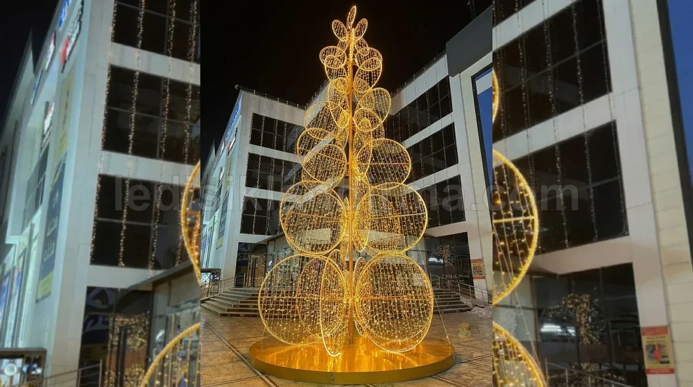 Mudanya - Bina onunde spiral altin isikli LED agac figuru