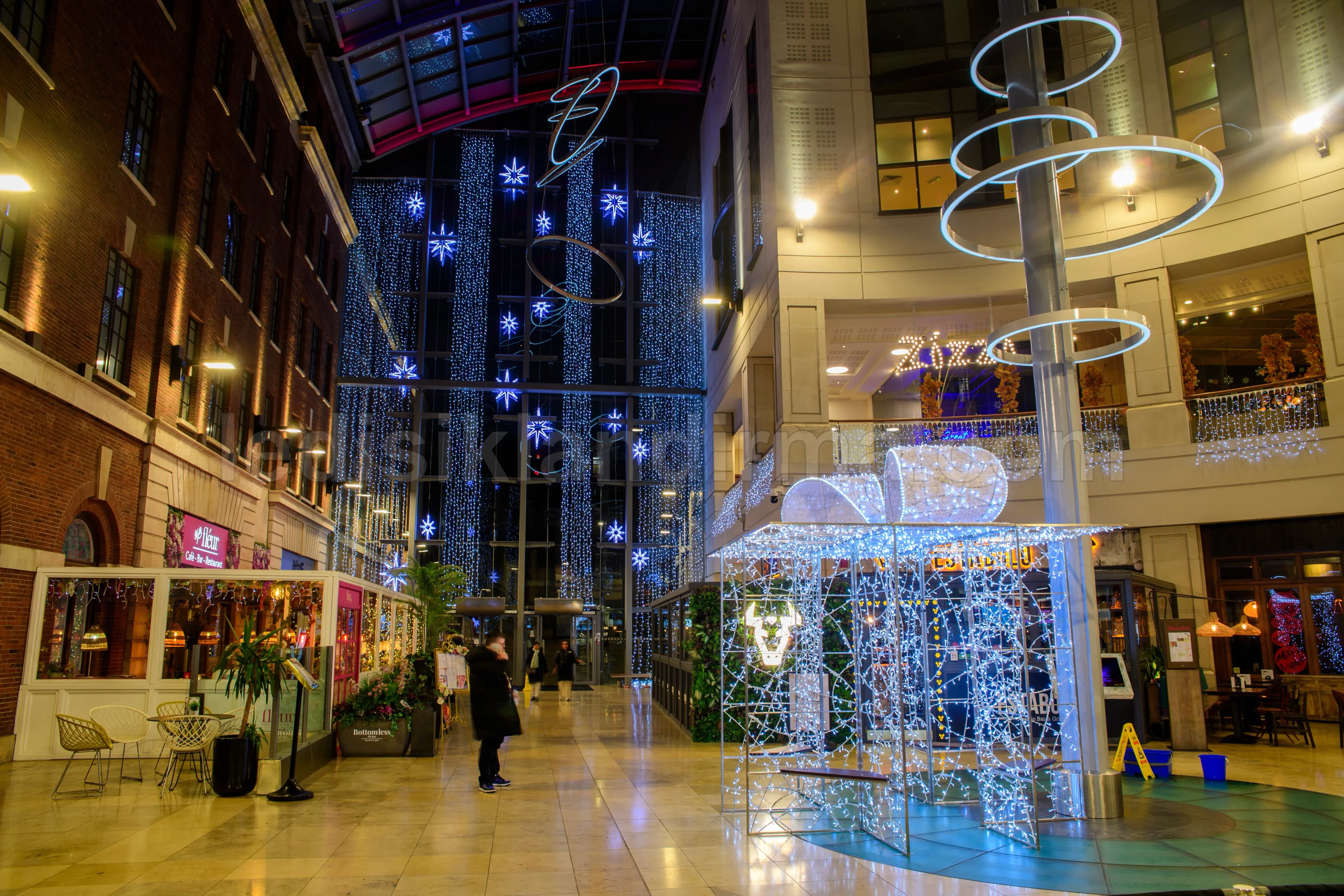 Akseki - Avm atrium yilbasi isik kar tanesi susleme