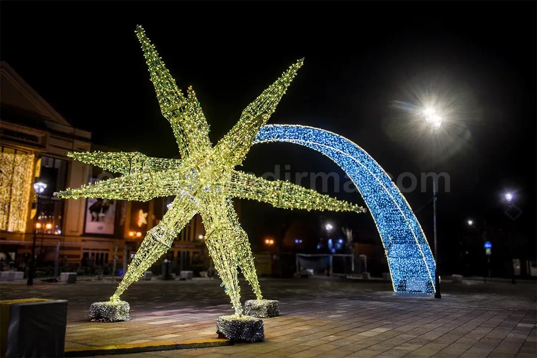 Ardahan - Sehir meydaninda dev LED yildiz ve mavi kemer