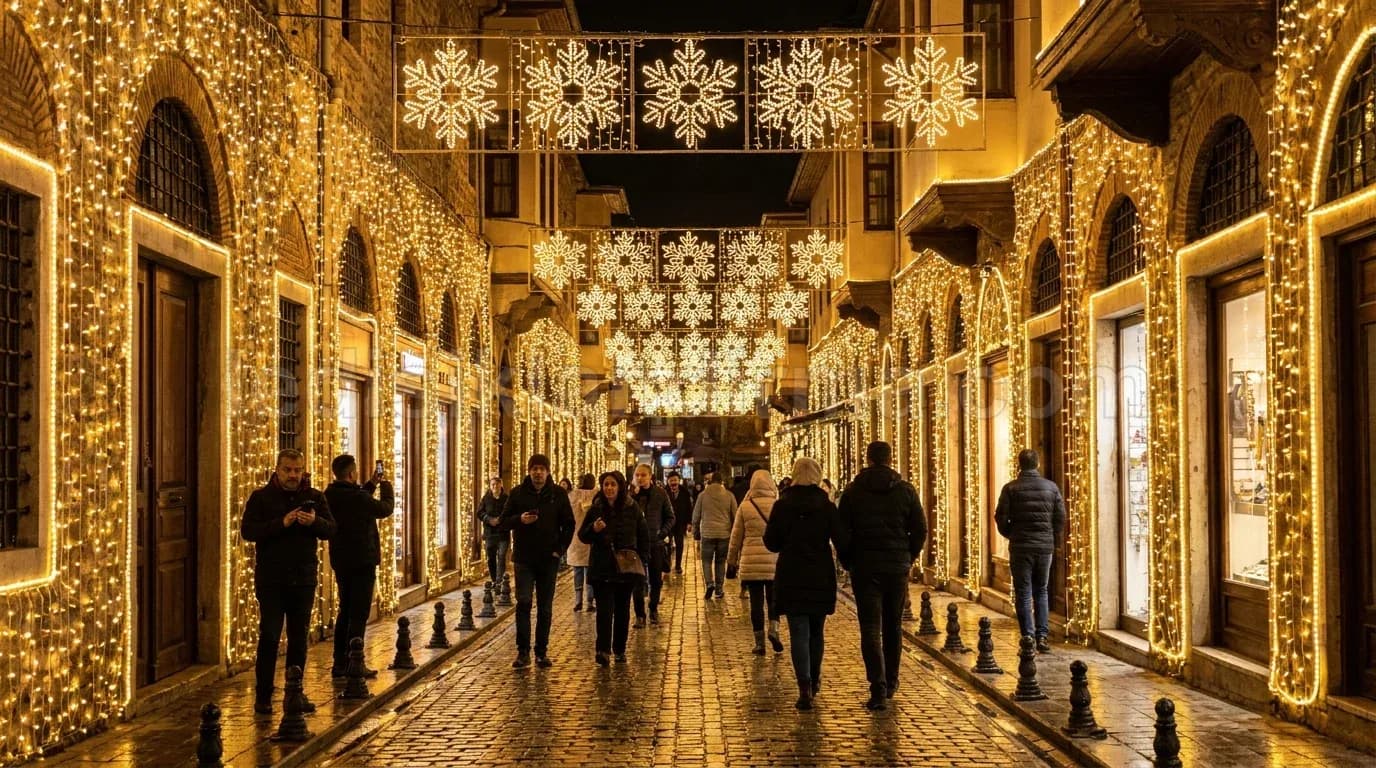 Zeytinburnu - Cadde uzeri altin isik kar tanesi kemerleri