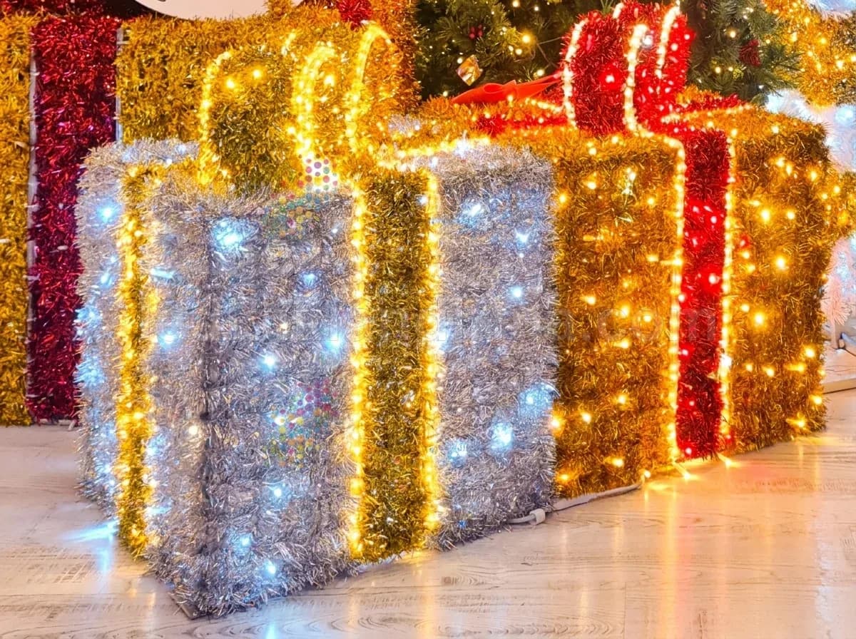 Gazipaşa - Isikli LED hediye kutusu figurleri yakin cekim