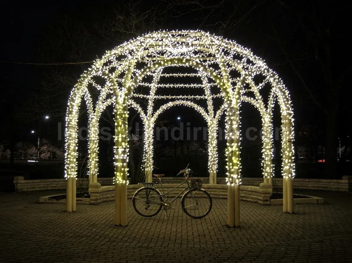 Beyoğlu cadde yılbaşı LED aydınlatma